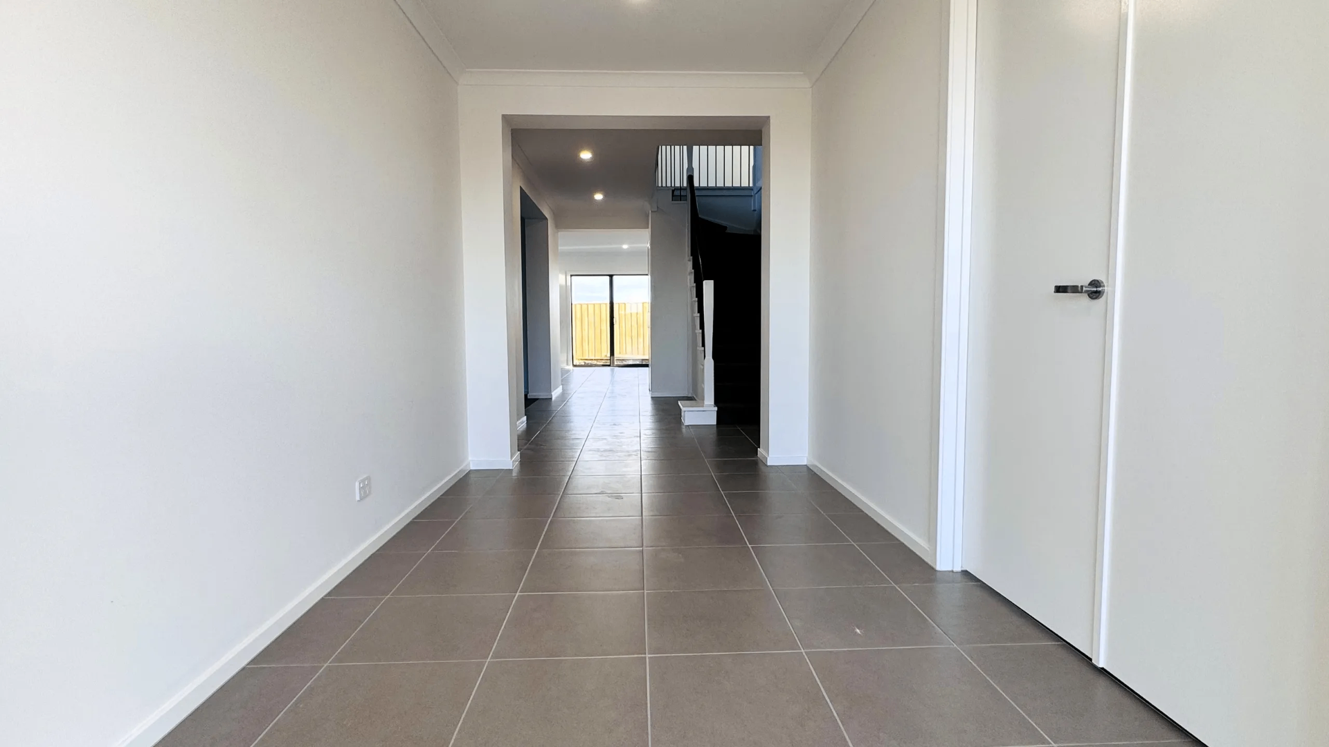 Approach and driveway